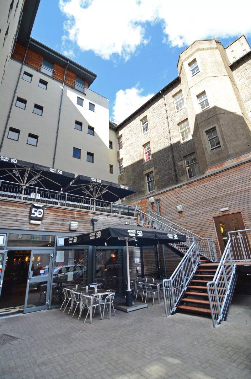 Bar 50