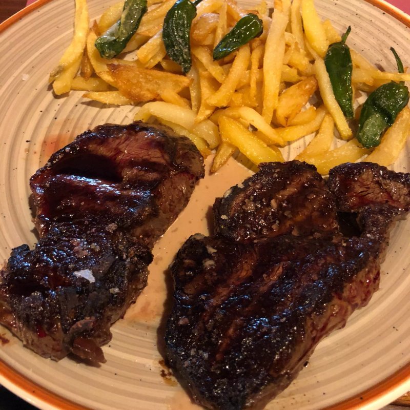 Gastrobar La Pulperia con Acento
