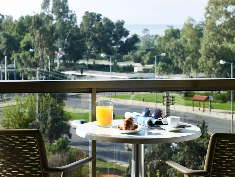 Golden Sun Hotel