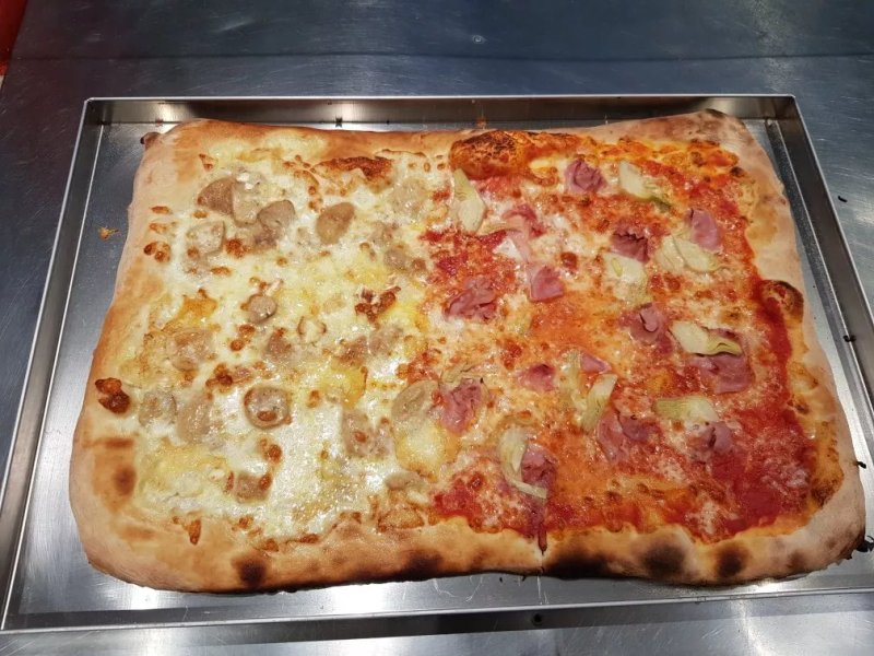 Tomatino Pizza with love