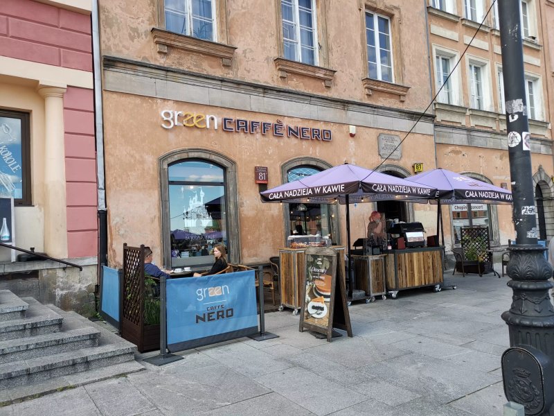 Green Caffe Nero Plac Zamkowy