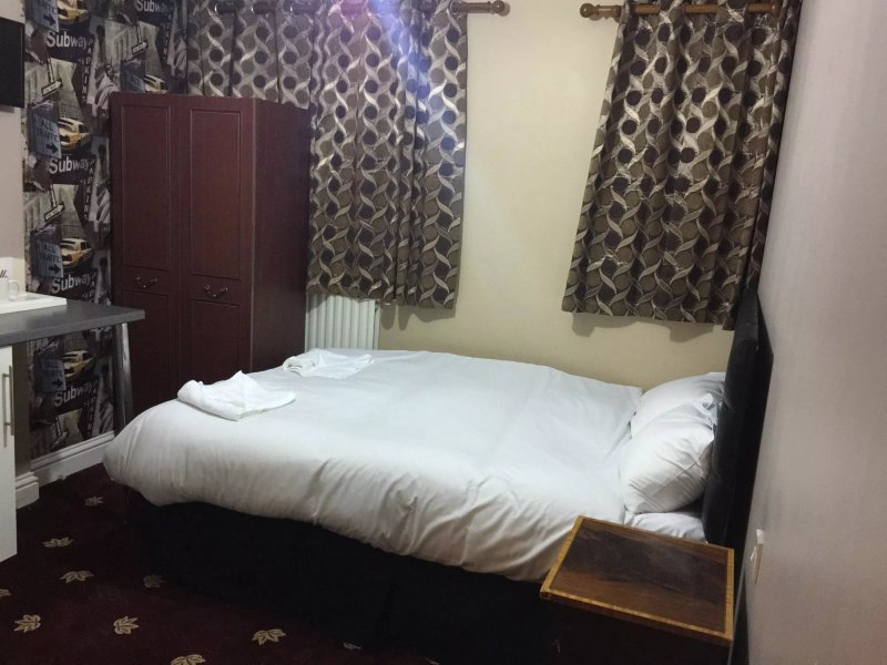 Pacific Inn London Heathrow