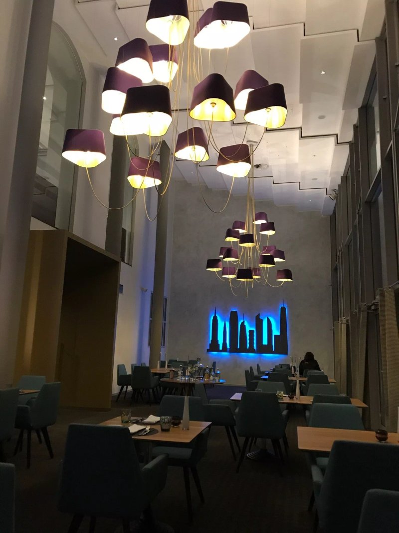 5th Avenue Restaurant