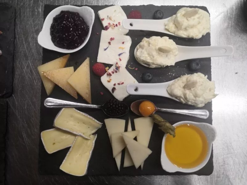700 Enolocanda