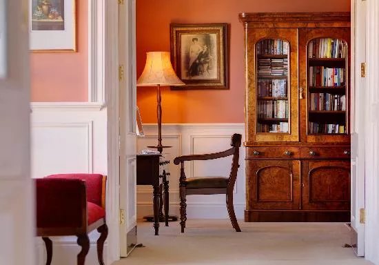 Emlagh Country House