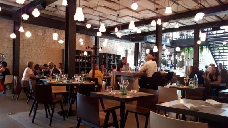 Terminal #1 Restaurant