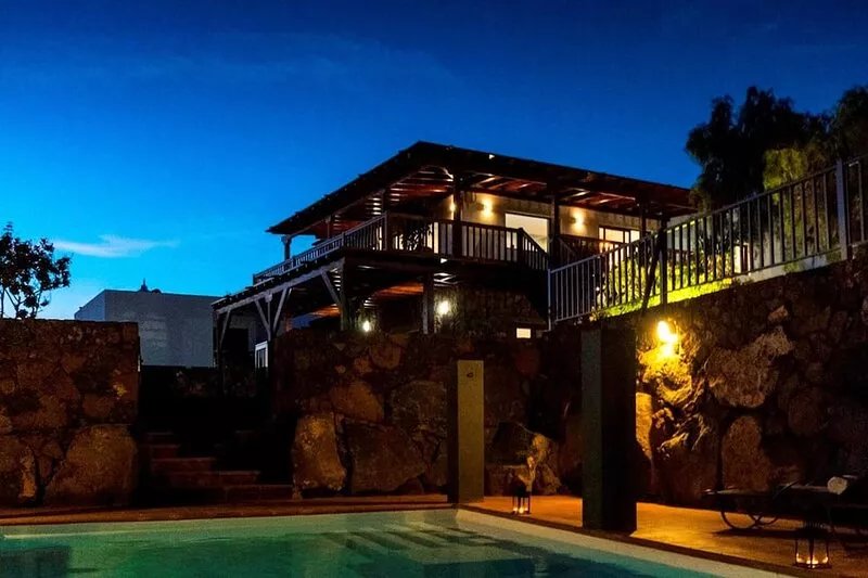 LUXURY LANZAROTE SUPER VILLA 7 BEDROOMS / 8 BATHROOMS
