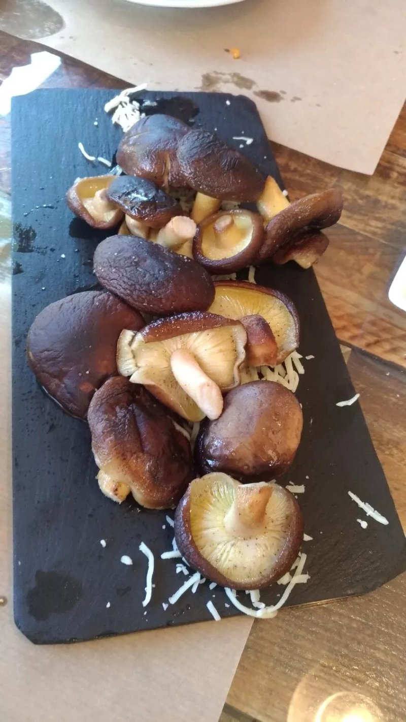 Chale Tapas Bar