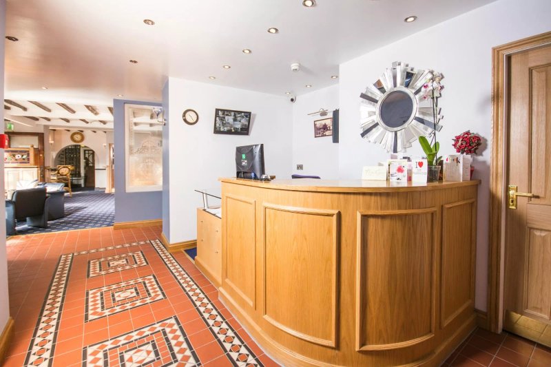 Chainbridge Hotel