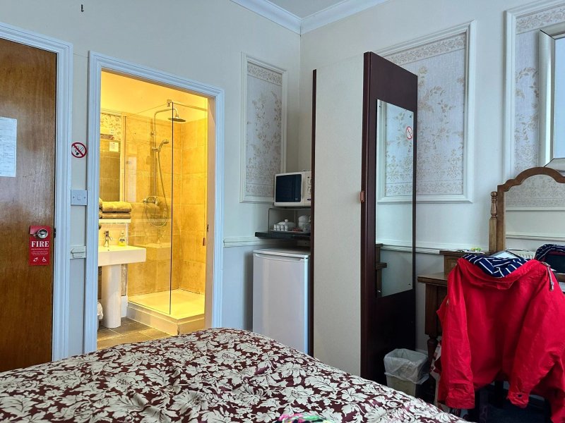 Acorn Guest House