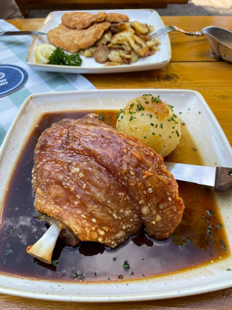 Metzgerei Gasthof Oberhauser - Hotel zur Post Restaurant