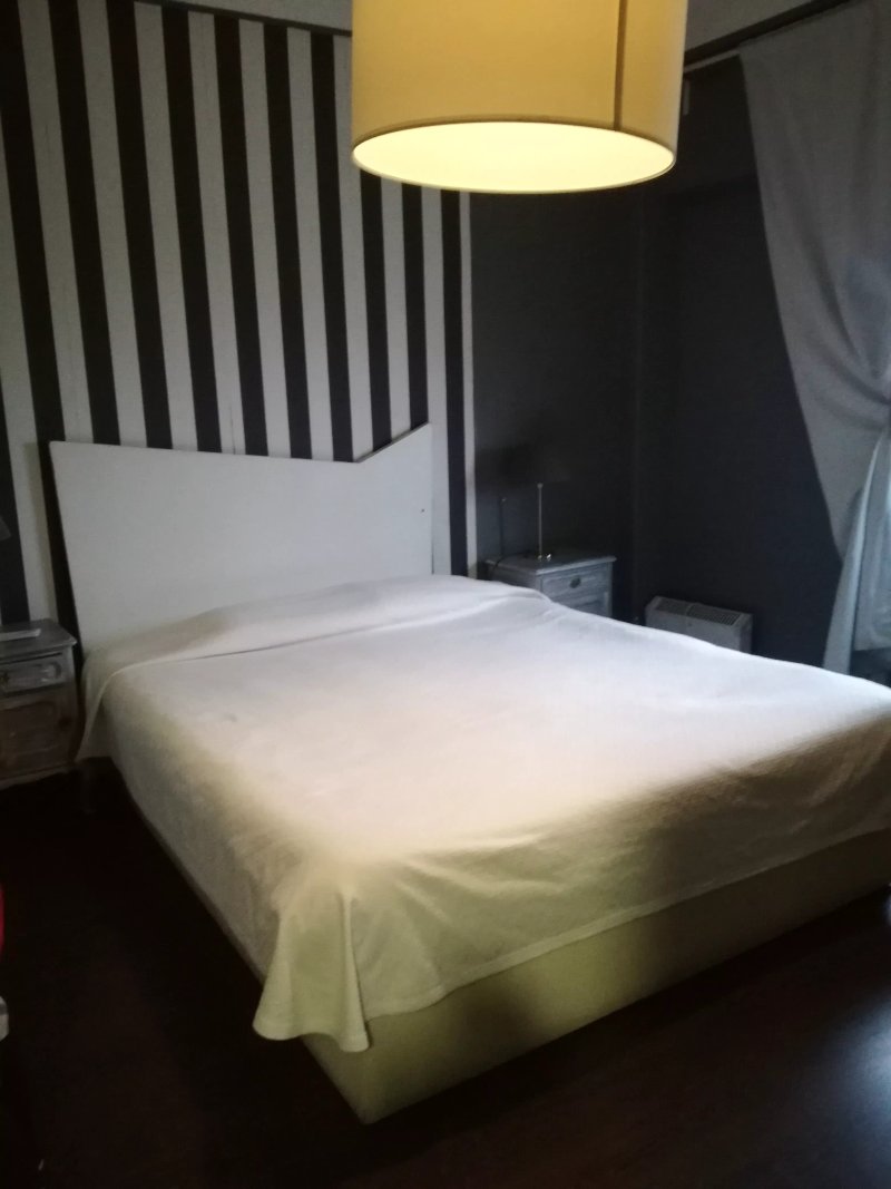 Wallis Guest House V