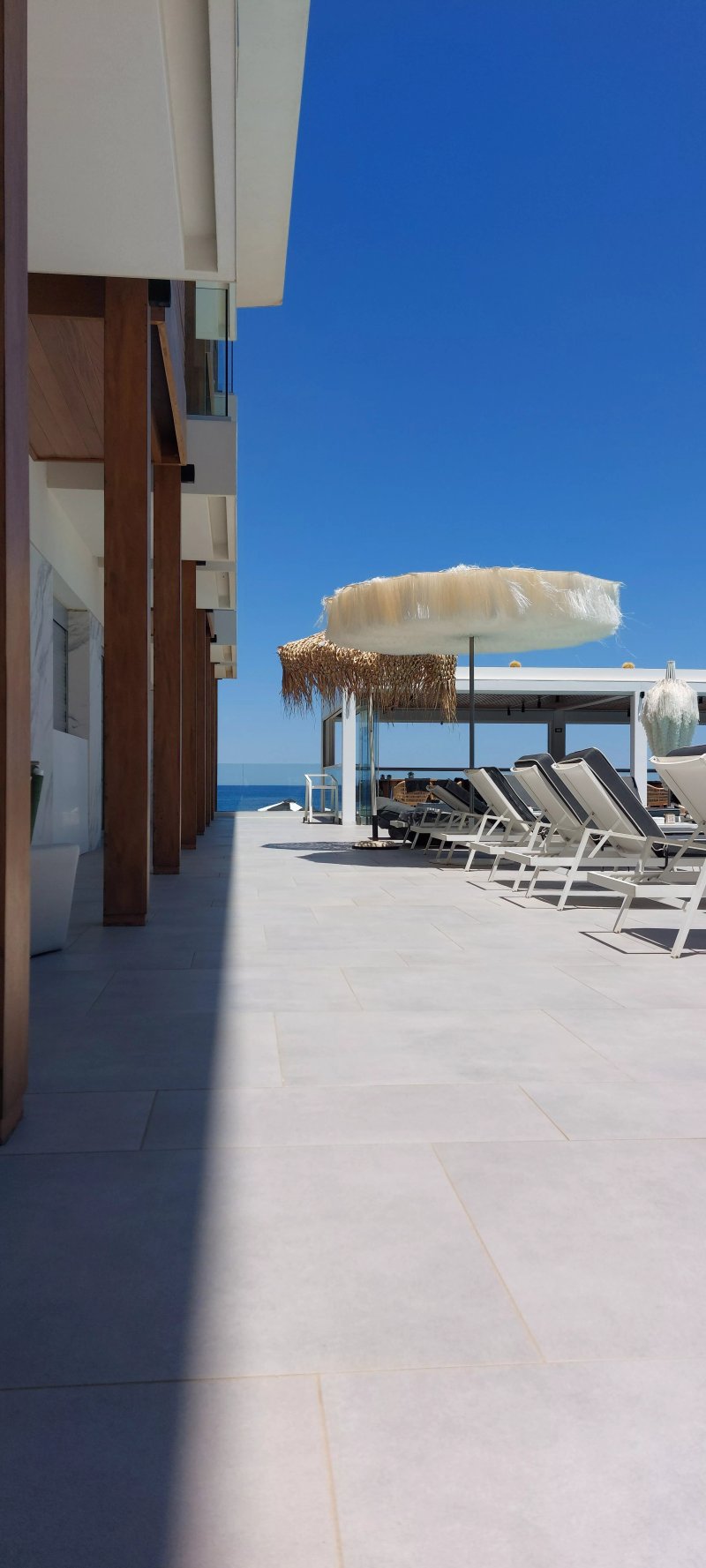 Enorme Ammos Beach Hotel