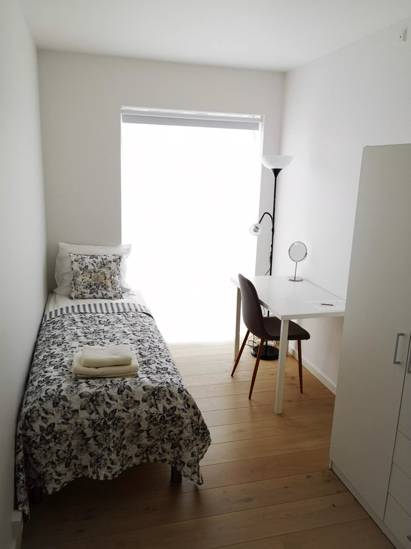 Ana's Bed & Kitchen