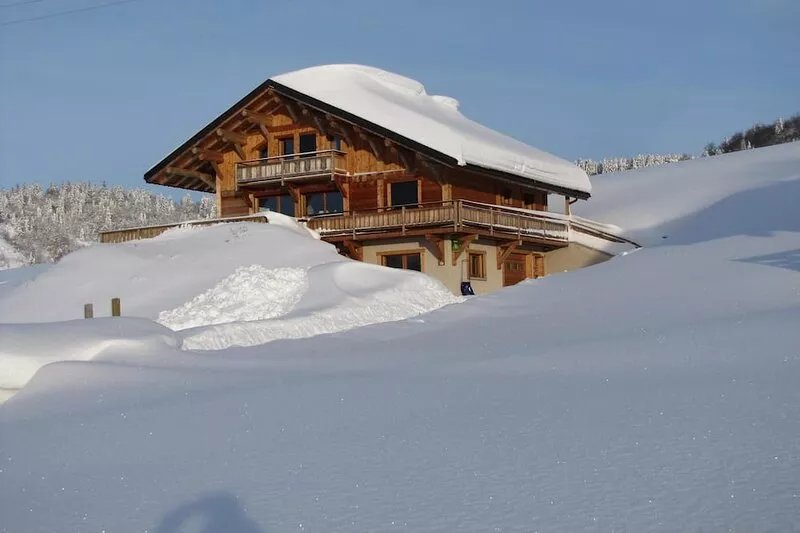 Character chalet, 10 people, close to the ski slopes, breathtaking view