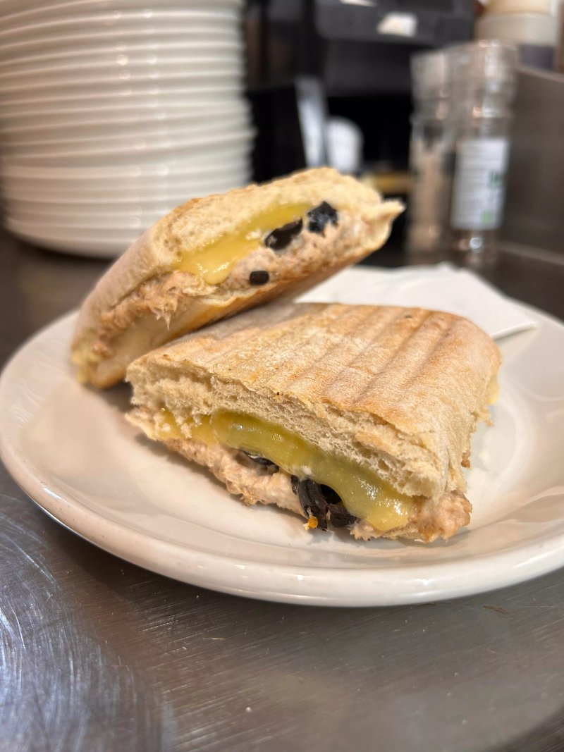 Loofer's Food & Coffee Place