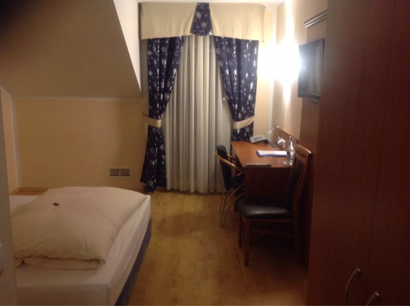 Hotel Meridian
