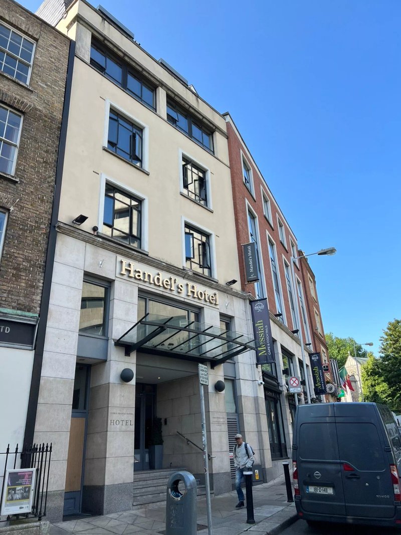 Handel's Hotel