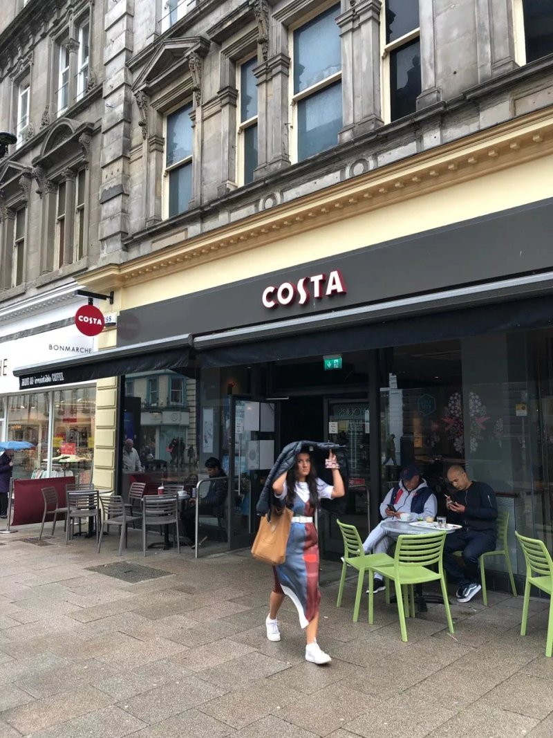 Costa Coffee - Waterstones Store Dundee