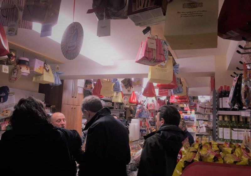 Alio's Delicatessen
