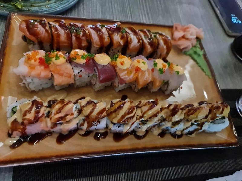 Akira Sushi Bar