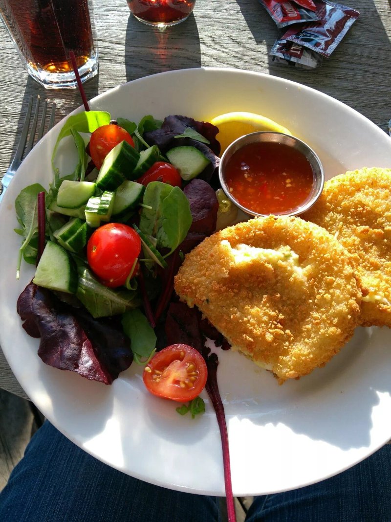Waterfront Cafe, Bar Bistro