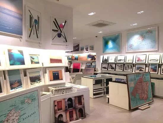 Gallery Corner