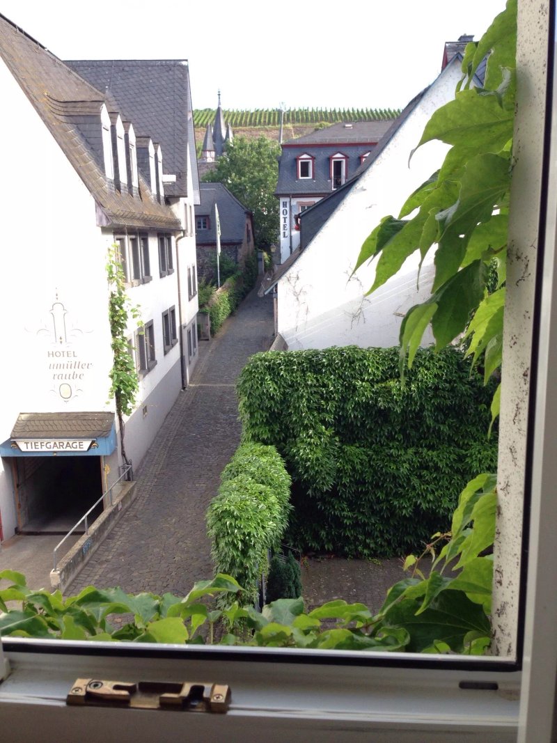 Hajo's Germania Lodge & Irish Pub