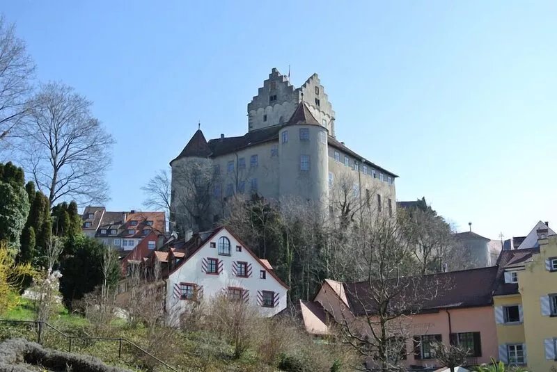 Modern luxury 2 BR apt. in Rodt'schen Palace on Palace Square in Meersburg
