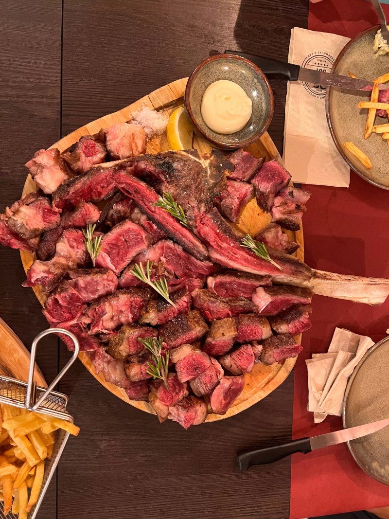Avenida 357 - Steakhouse & Cocktail Bar