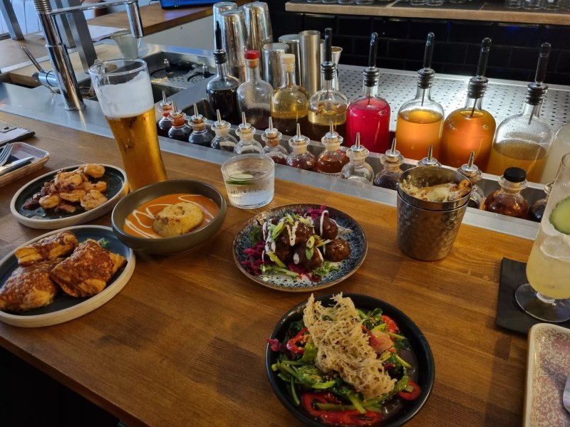 Pal Bar and Kitchen