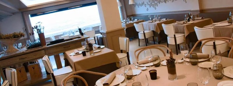 The Izarra Tamarises Restaurant (1st floor)