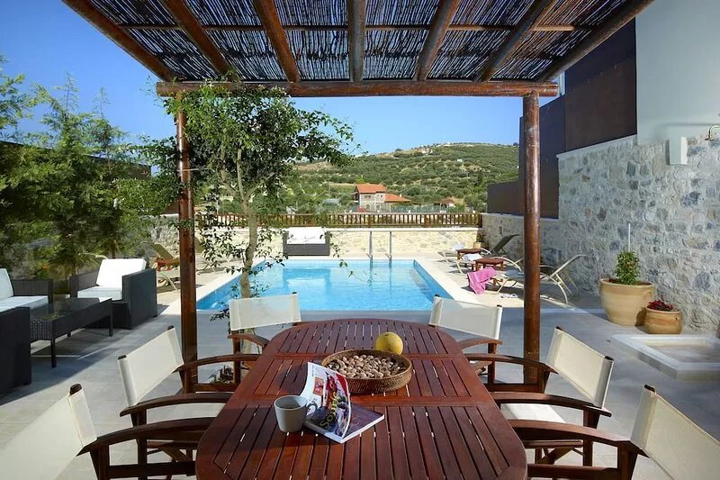 AGRIELIA  VILLA   FAMILY - FRIENDLY VILLA IN HERAKLION CRETE