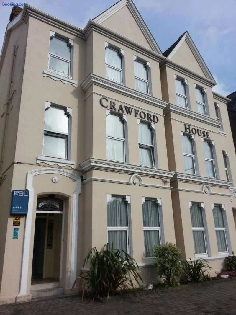 Crawford House - ScholarLee Living Apartments
