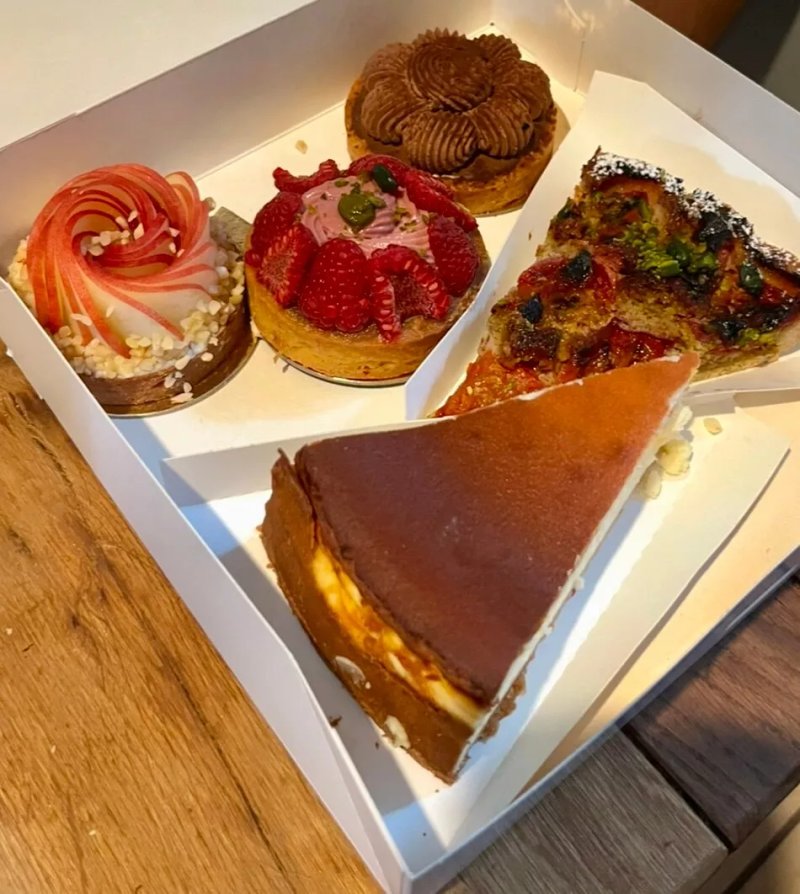 Suzalia Patisserie & Cafe