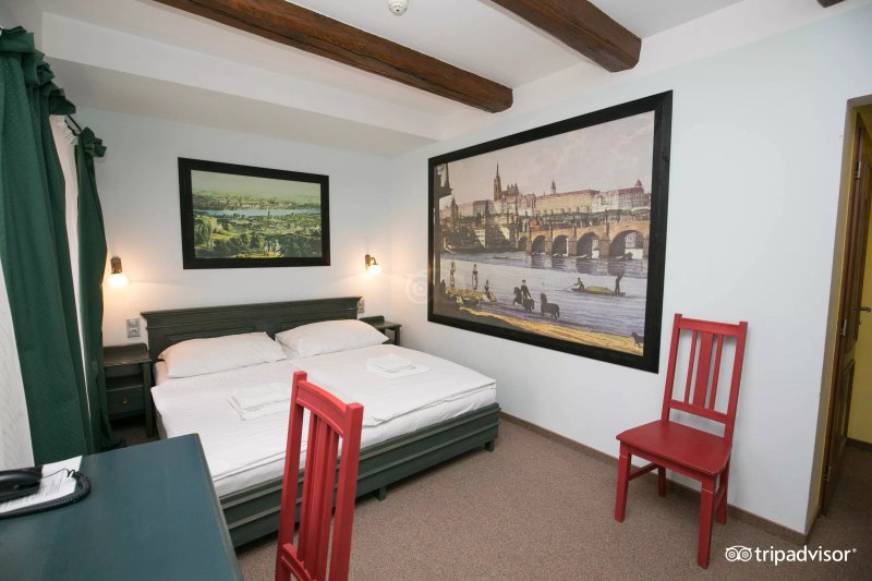 Red Chair Hotel