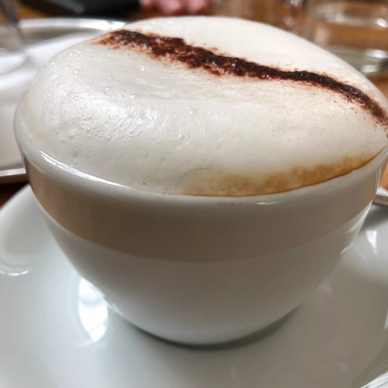 Zum Kuss - Caffe Kultur Bar