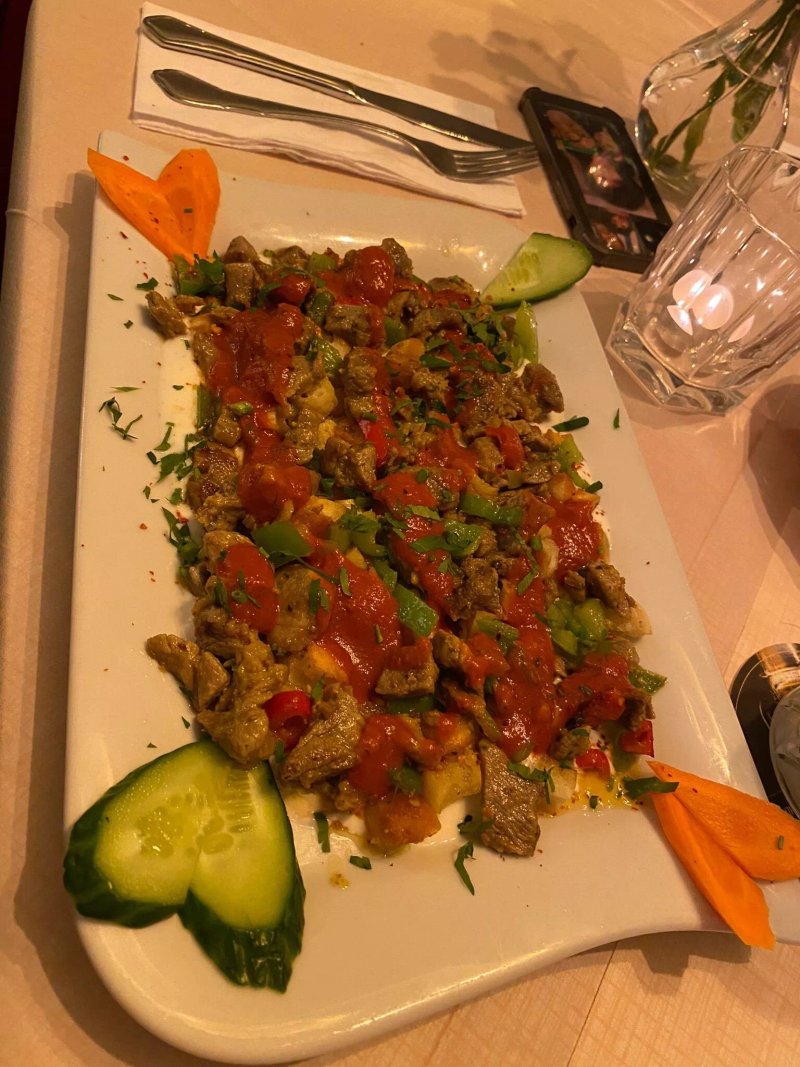 Reyna Restaurant