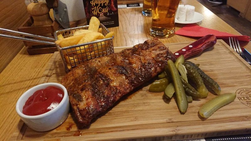 Rzeznia - Ribs on Fire Old Town