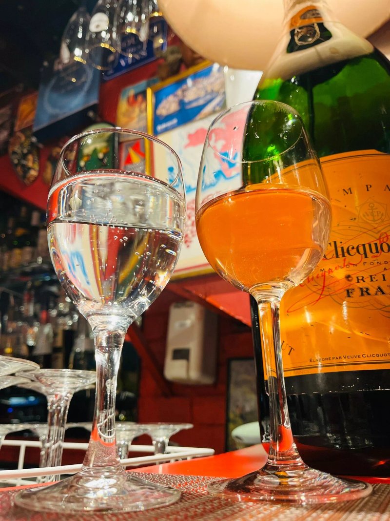 La Cave Wine Bar and Restaurant