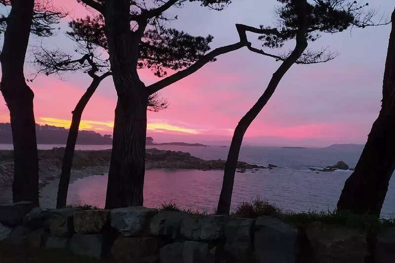 Country house 5 kms from the sea, 12 kms from Perros Guirec.