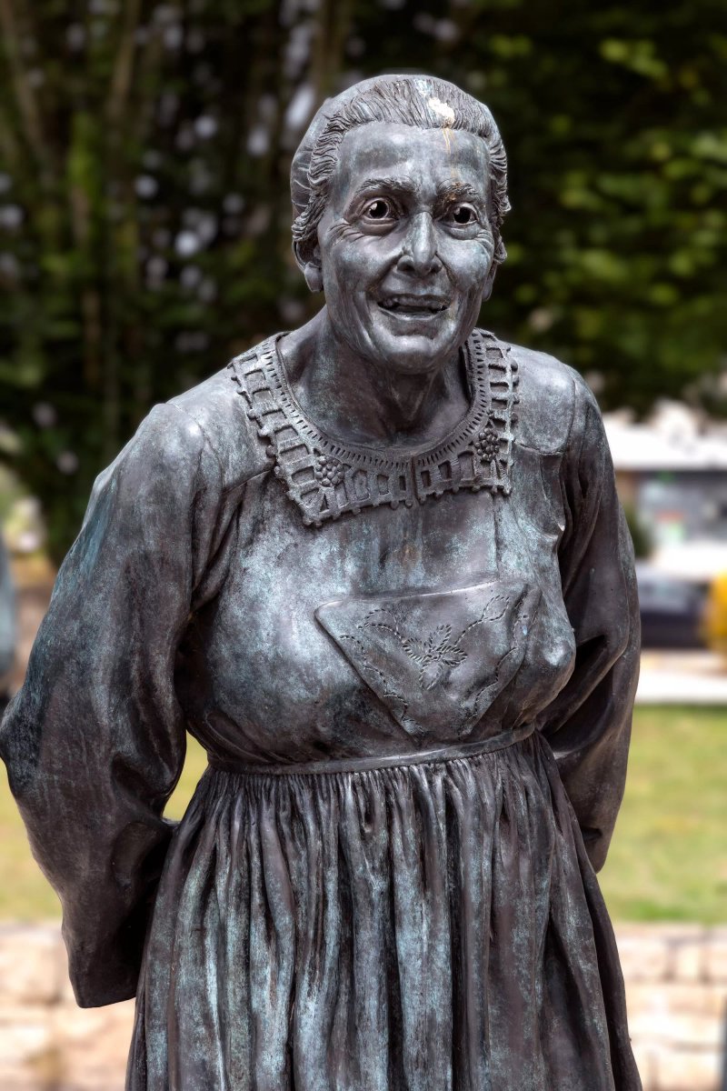 Statues des seours GOADEC