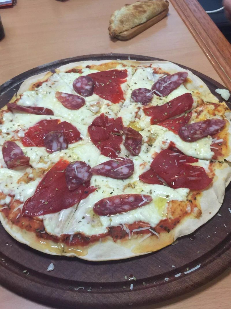 Pizza Negra