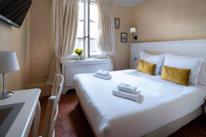 Hotel les Quatre Dauphins