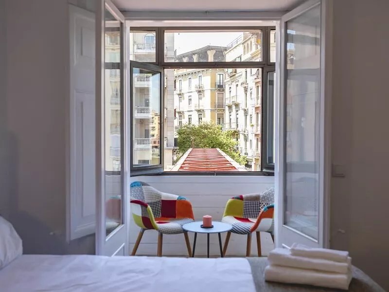 Rambla Eiffel 2 - Holiday Apartment Rental in Girona | Bravissimo