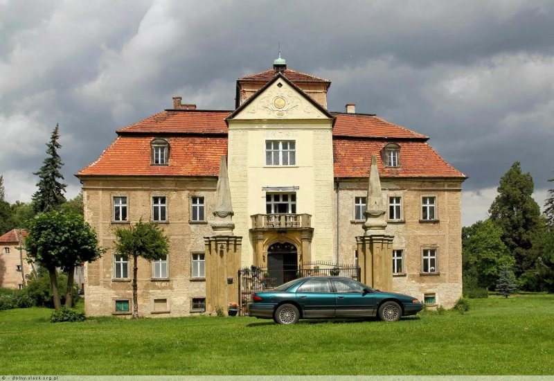 Jastrowiec Palace