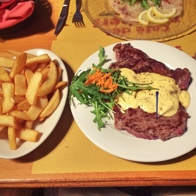 Cafe des Bouchers