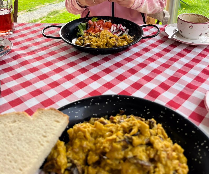 Az Orseg reggelizoje - Brunch a ranchon