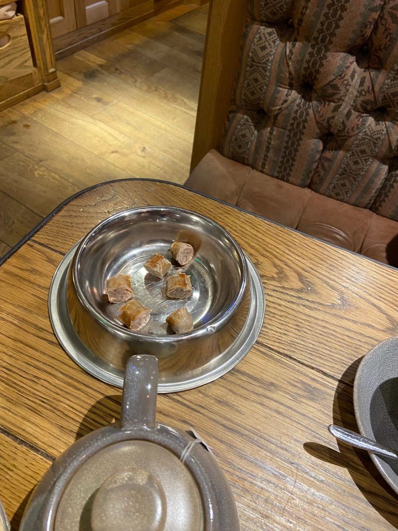 Queens Head Hotel