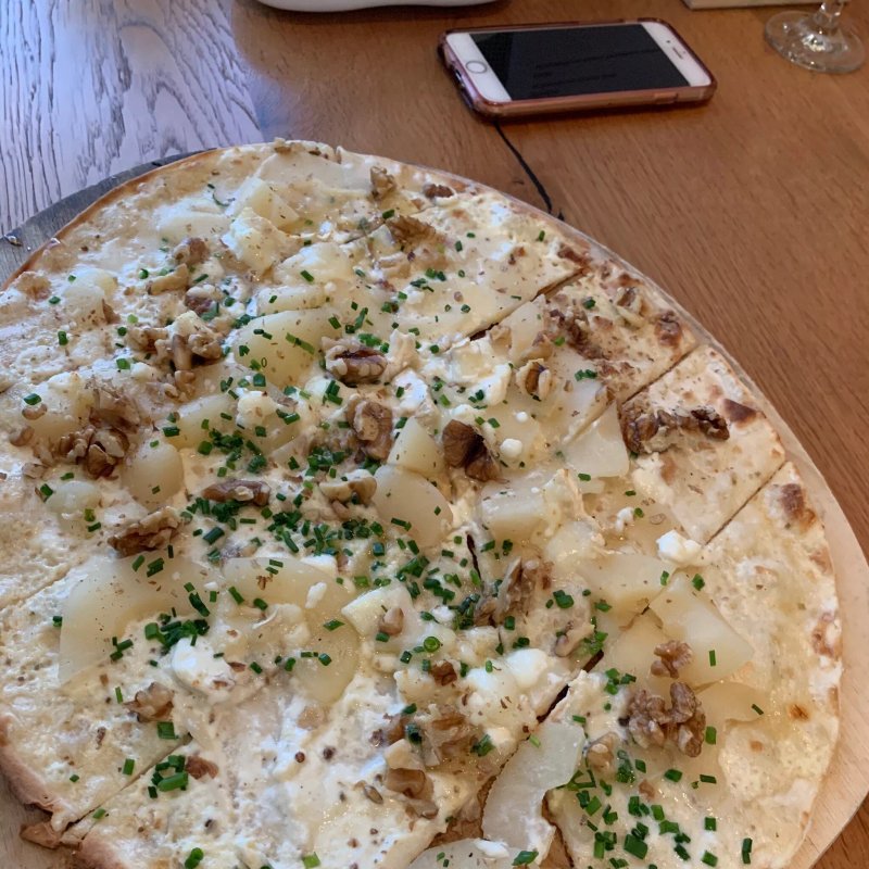 B. Neumann Restaurant & Biergarten